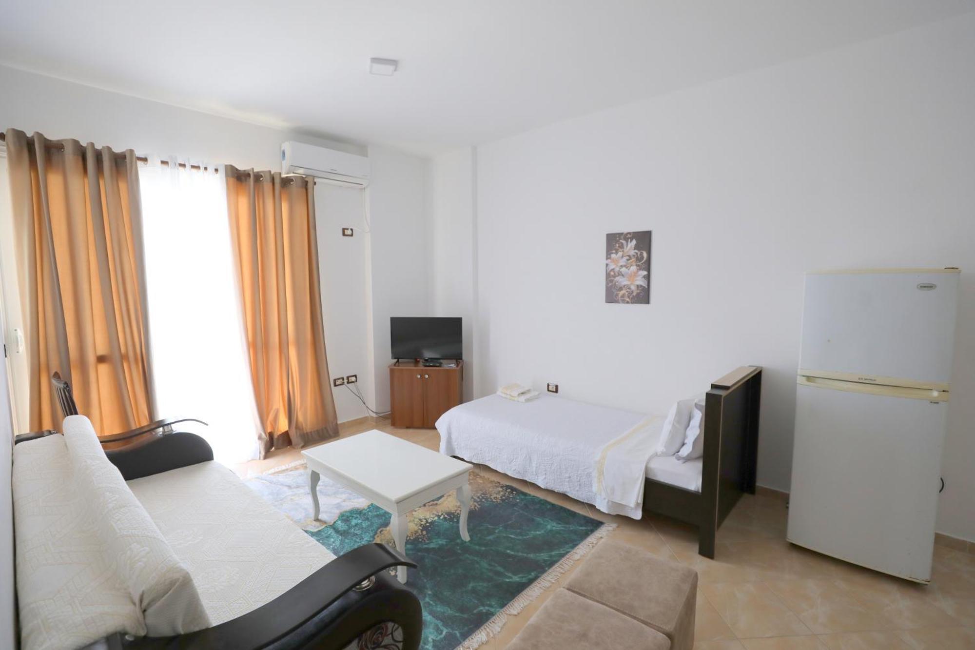 Blue Bay Apartments Sarandë Exterior foto